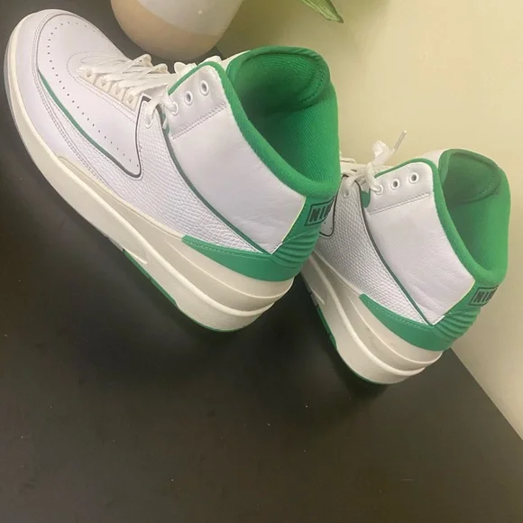 Nike Air Jordan 2 Retro Lucky GreenMens Shoes- Size 10